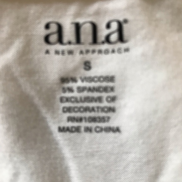 Ana sleeveless white and metallic top S EUC - Picture 3 of 3